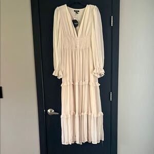 Mittoshop Cream Tiered Ruffled V-Neck Gown